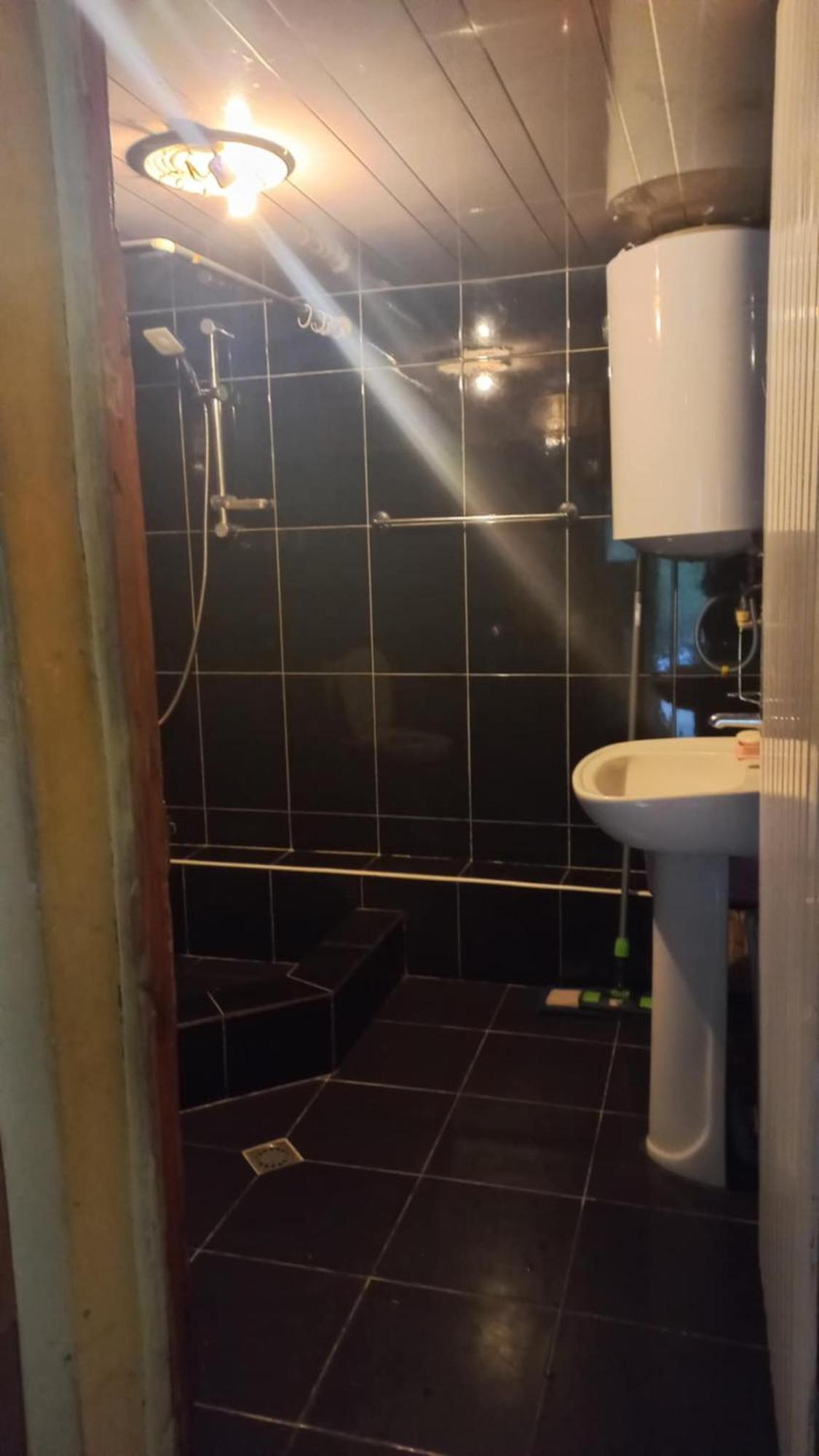Bezengi Guest House Lalkhori Kültér fotó