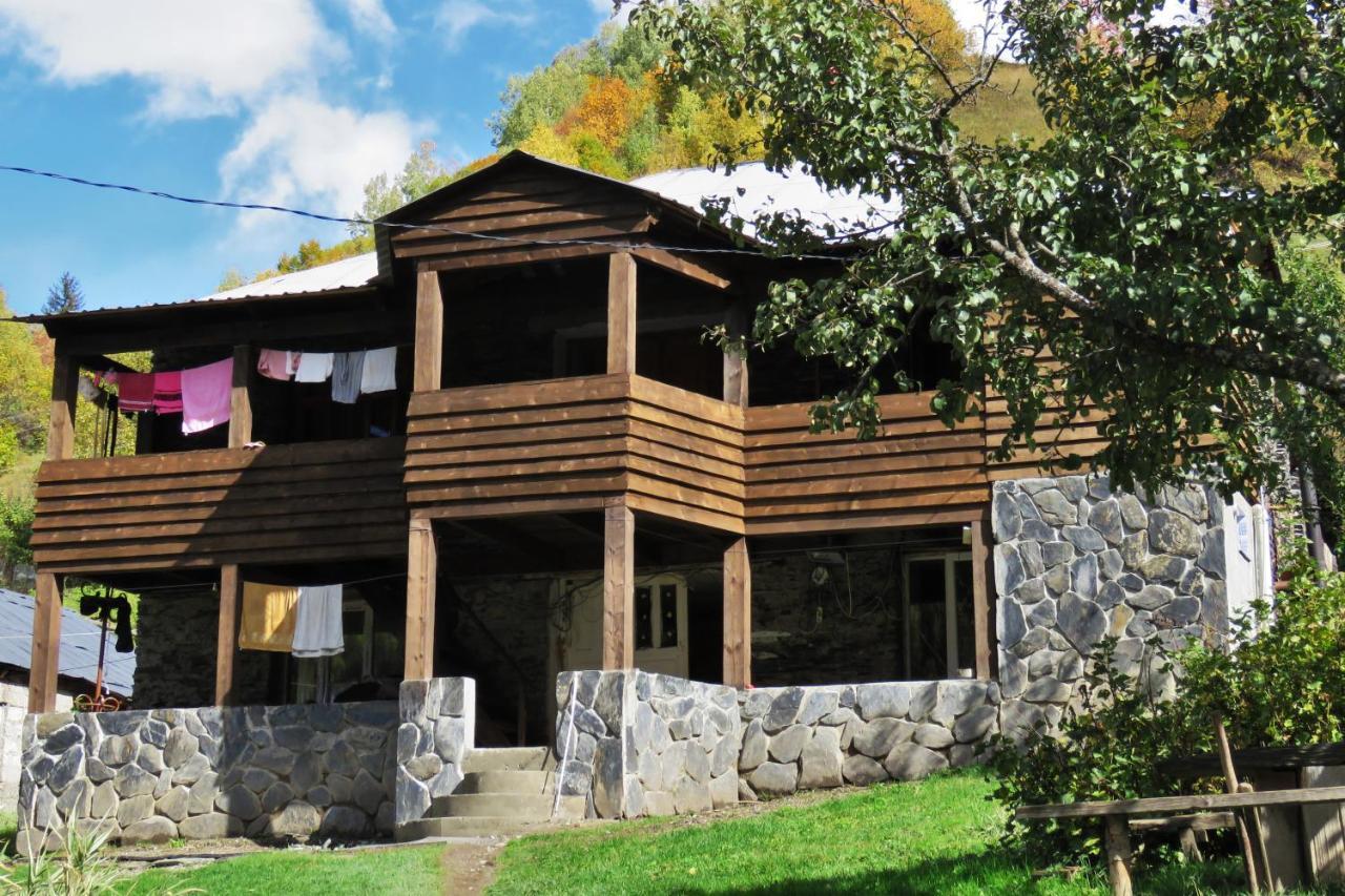 Bezengi Guest House Lalkhori Kültér fotó
